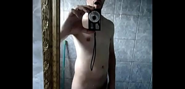  Boy dotado de Londrina masturbando no banheiro